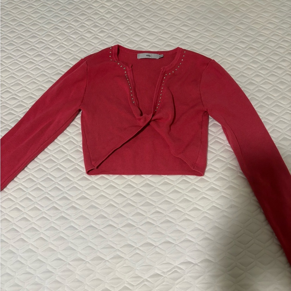 Long sleeve pink cropped top